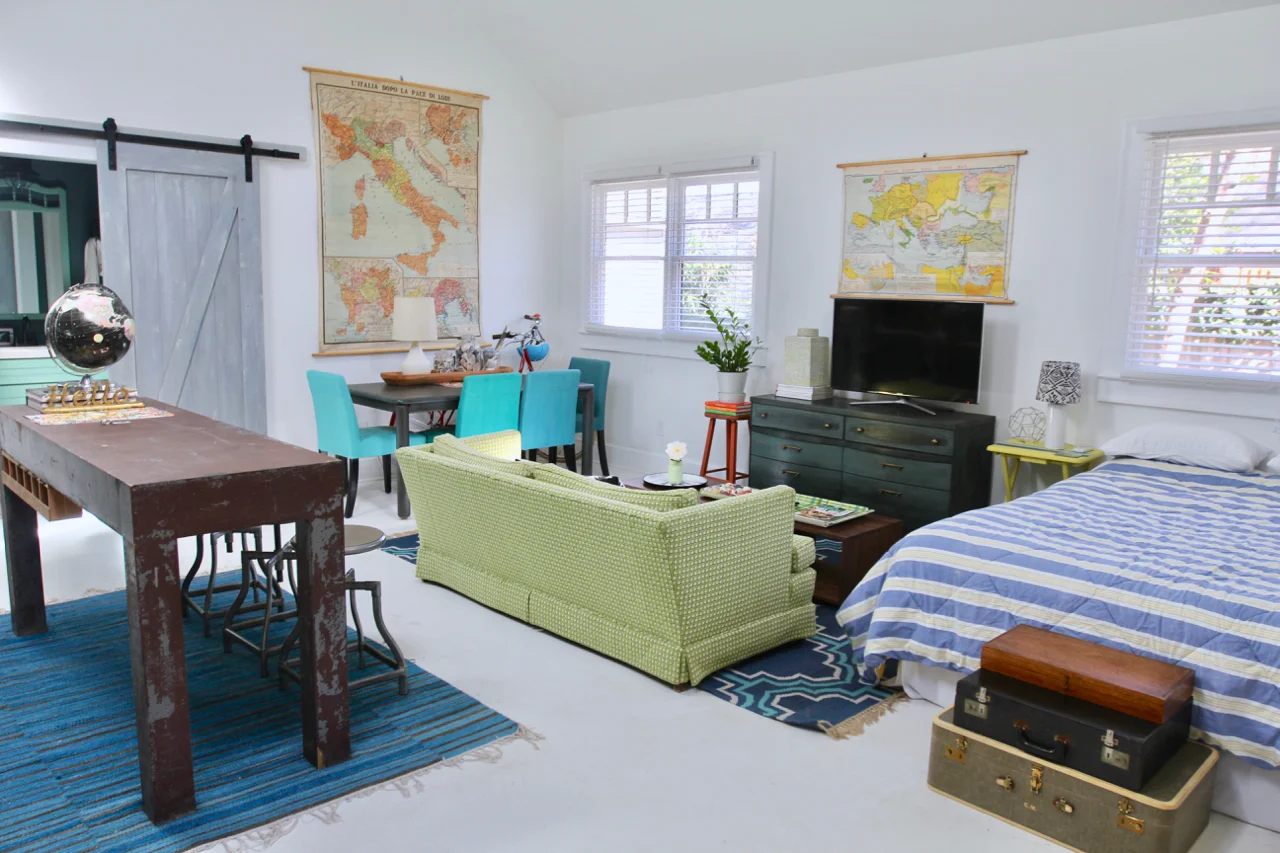 jo-torrijos-states-of-reverie-atlanta-airbnb - 31.jpg