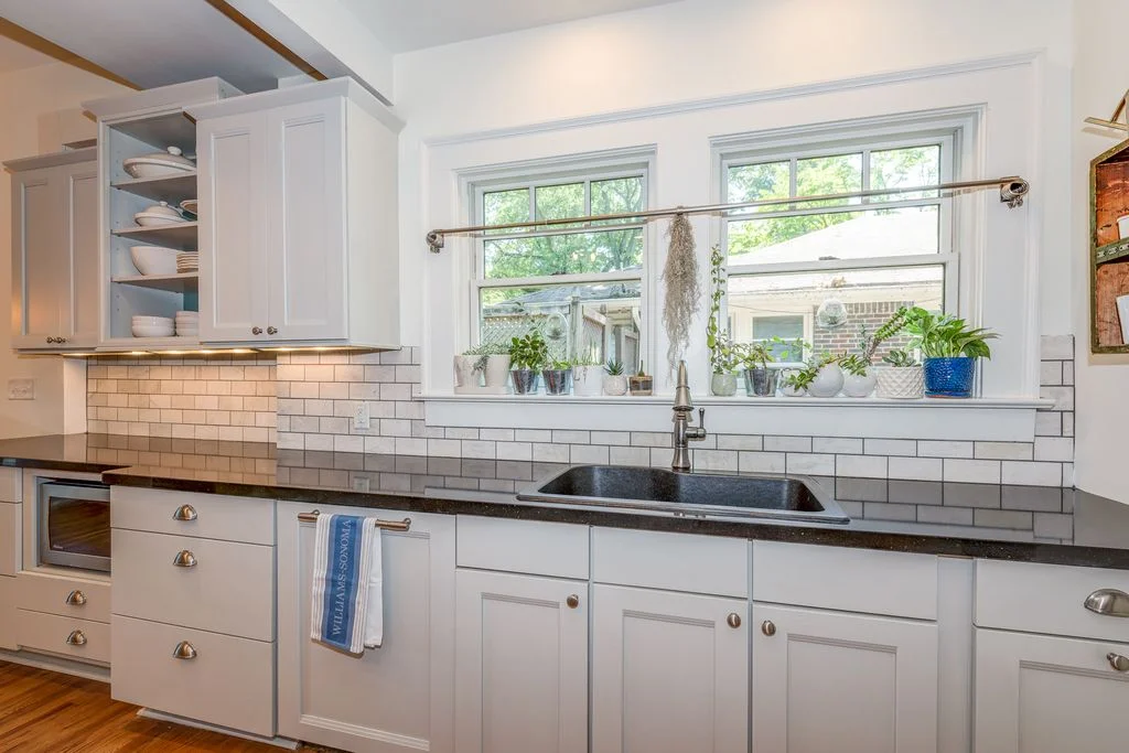 jo-torrijos-a-simpler-design-home-staging-tips-before-and-after-kitchen-2.jpg