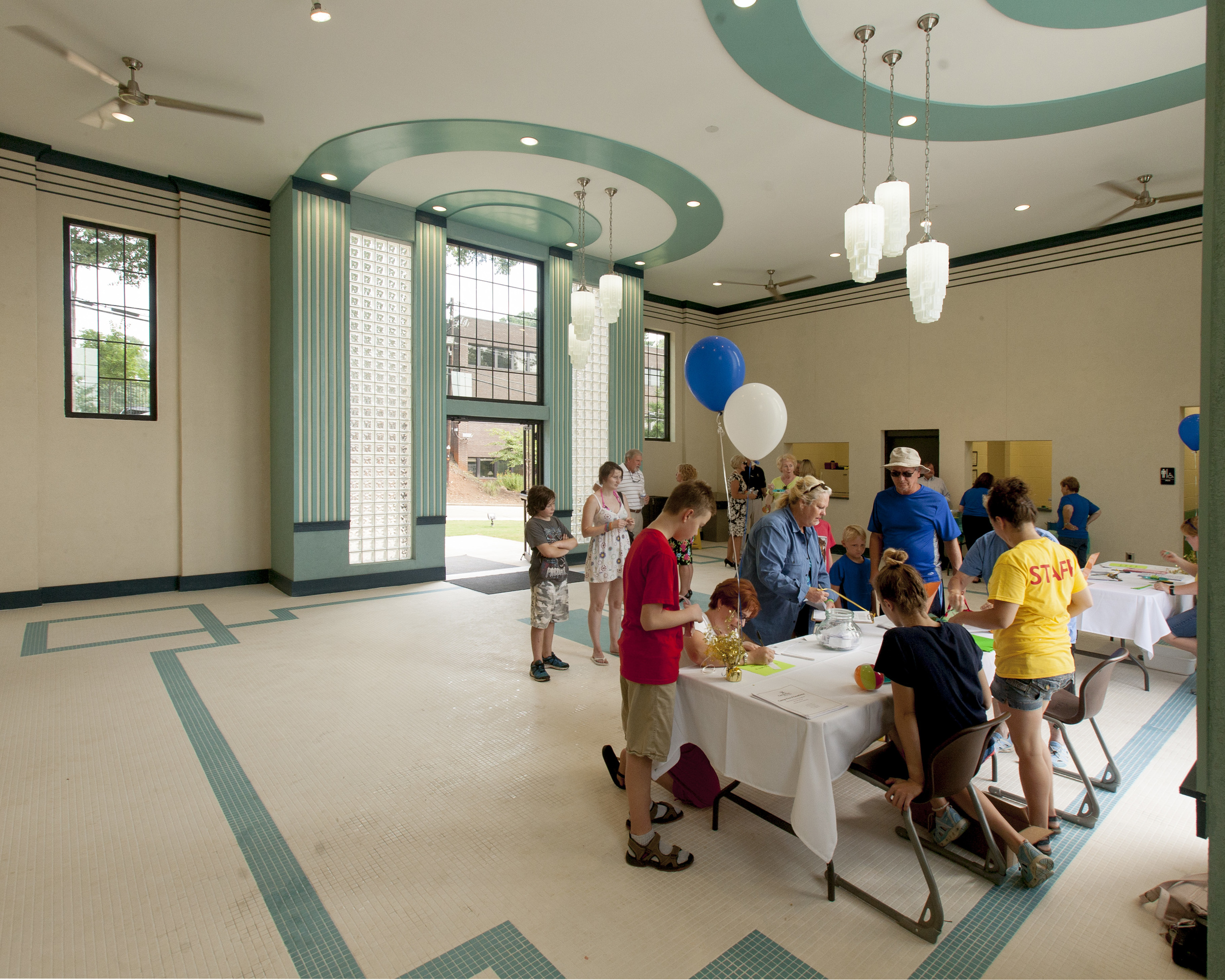 The interior was inspired by Art Deco buildings of the 1920's-40's. 