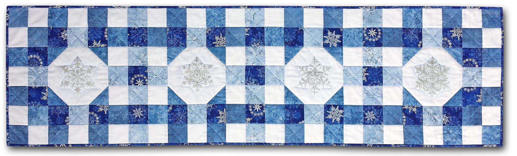 Instructions are included for the table runner.