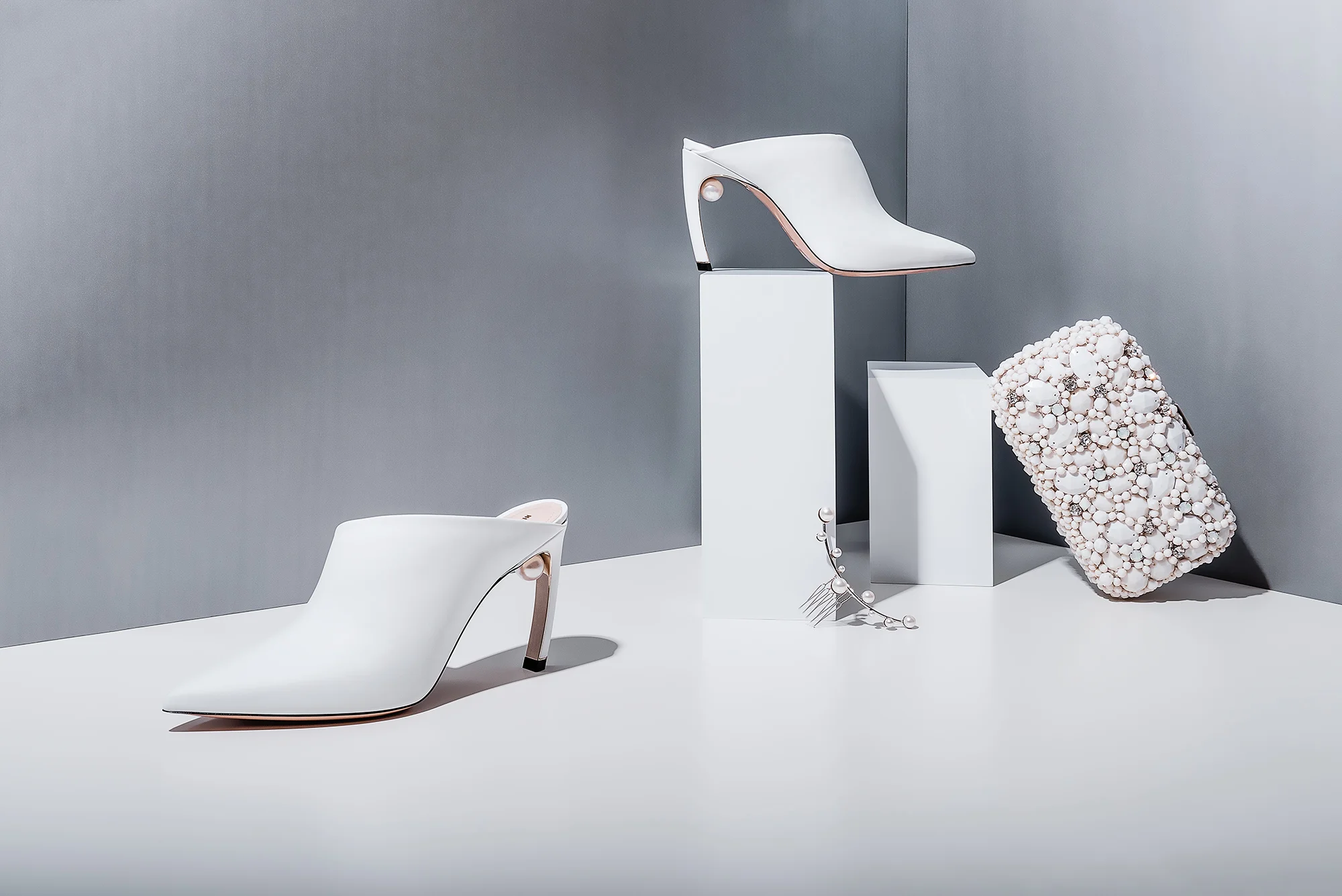 1031Feature_Accessories_1_Photo-Holly Rike_PC1.jpg