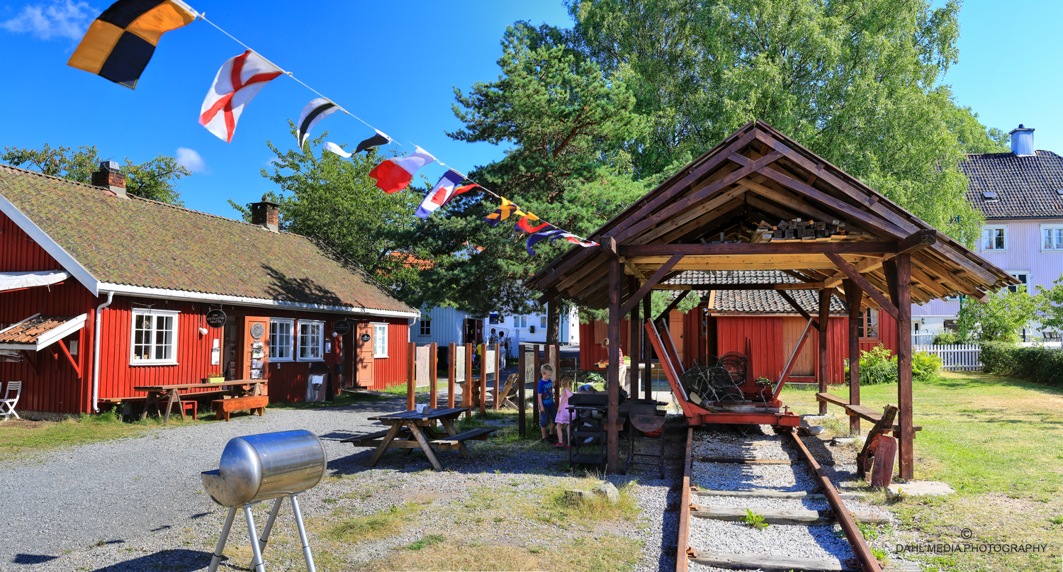 Son Coastal Culture Center