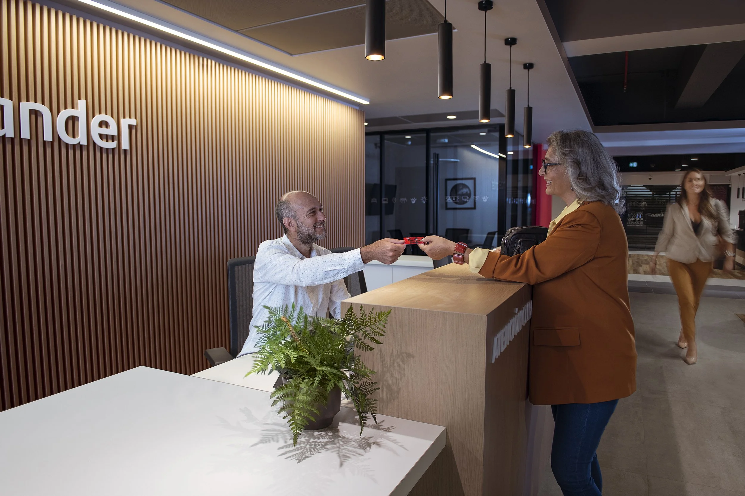 SANTANDER Agustinas2489-Editar.jpg