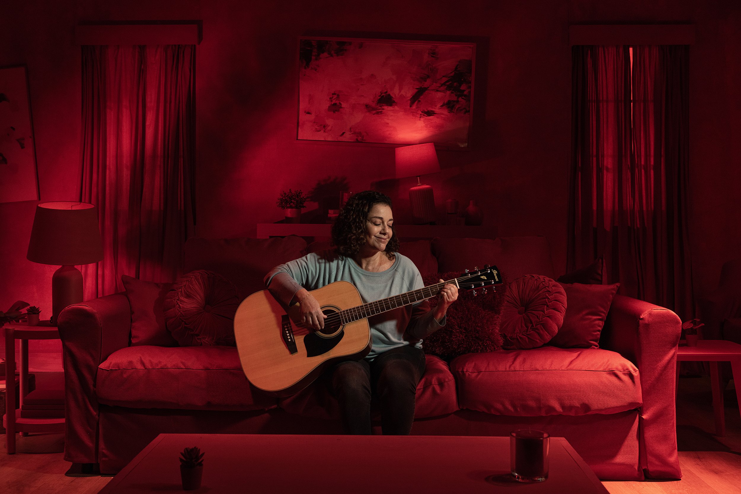 Living in the Red8460 copia.jpg