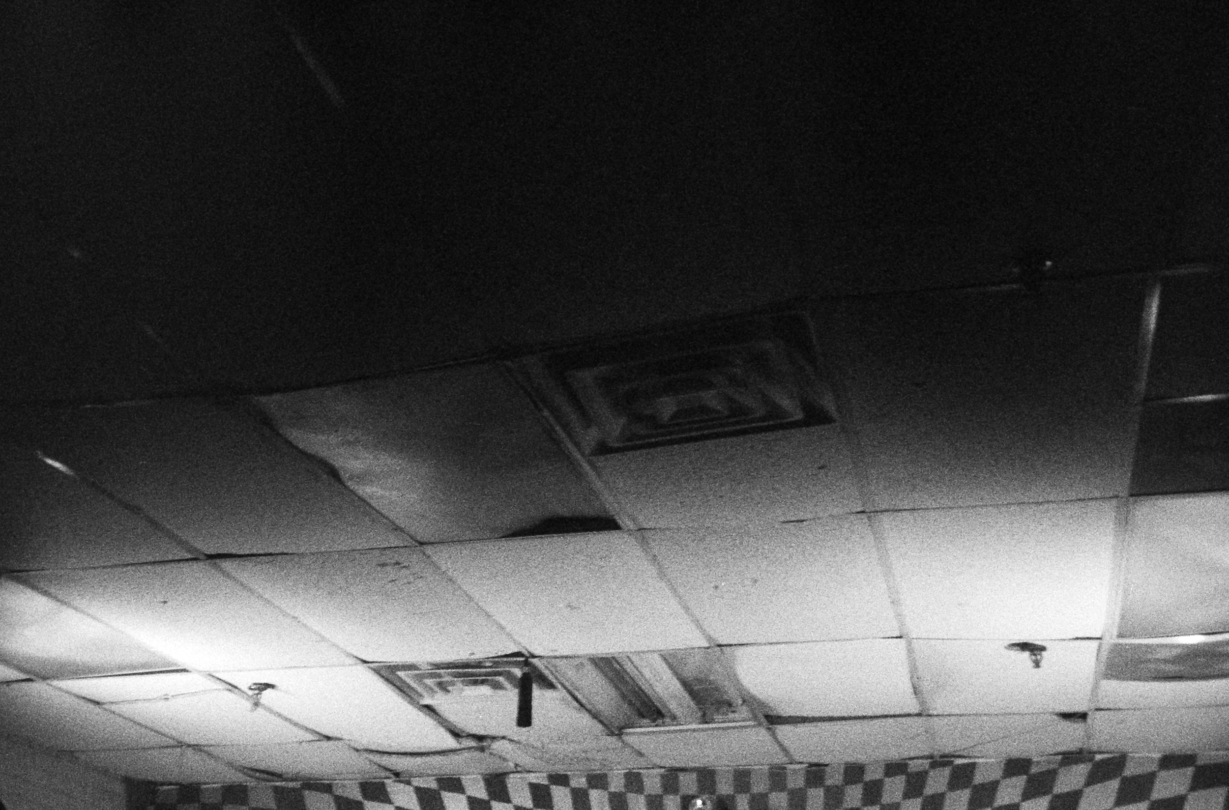ceiling.jpg