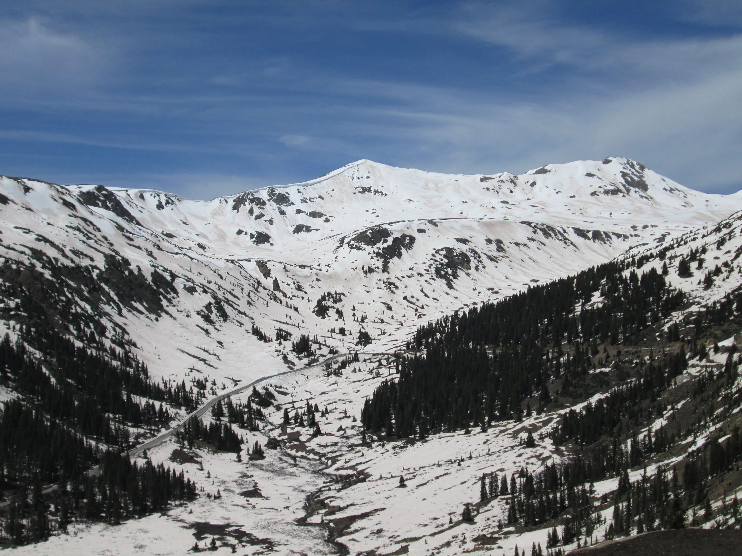 The early June date of this final CODOS circuit enabled a special visit to the recently opened Independence Pass, at 12,095’. Although patches of the Memorial Day weekend storm’s clean snow remained, dust was rapidly re-emerging including heavy deposition of the most recent layer D8, the May 11, fawn-colored dust layer logged at Senator Beck Basin and observed extensively during this June 2-4 field circuit. 