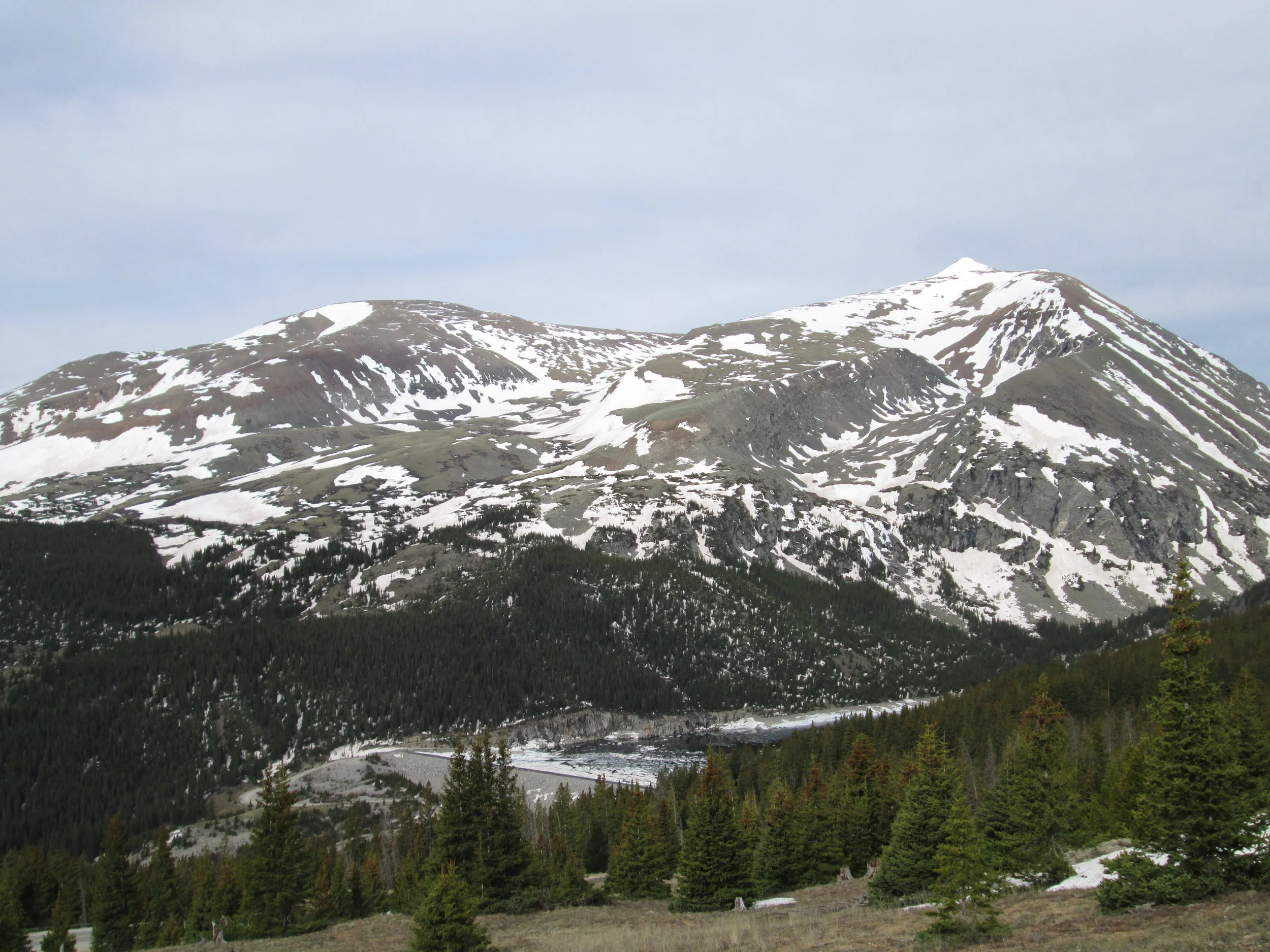 Snowcover on Mount Lincoln and Mount Bross, above Montgomery Reservoir, was characteristically patchy, reflecting the intense wind redistribution of snowcover in this locale. Merged dust layers were emerging as the Memorial Day weekend snowfall was receding, again featuring the fawn-colored D8 layer.