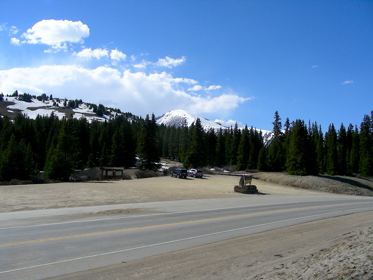 Looking across highway 9 at Hoosier Pass.