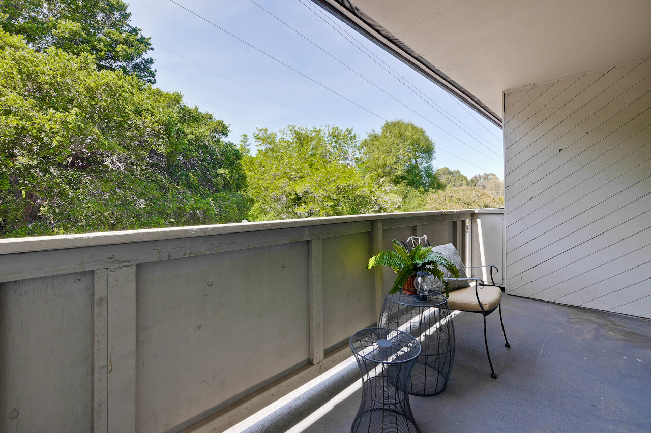 Living Room Balcony 2_mls.jpg