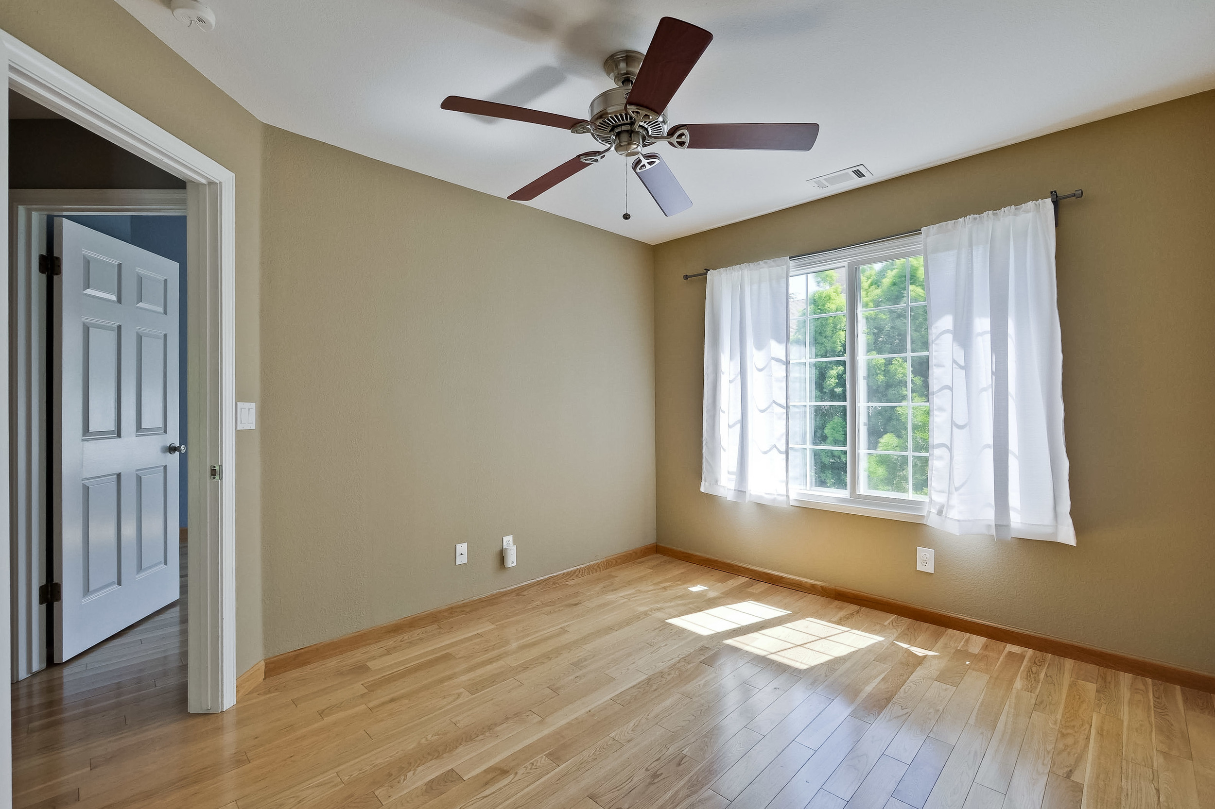 Bedroom 8.jpg