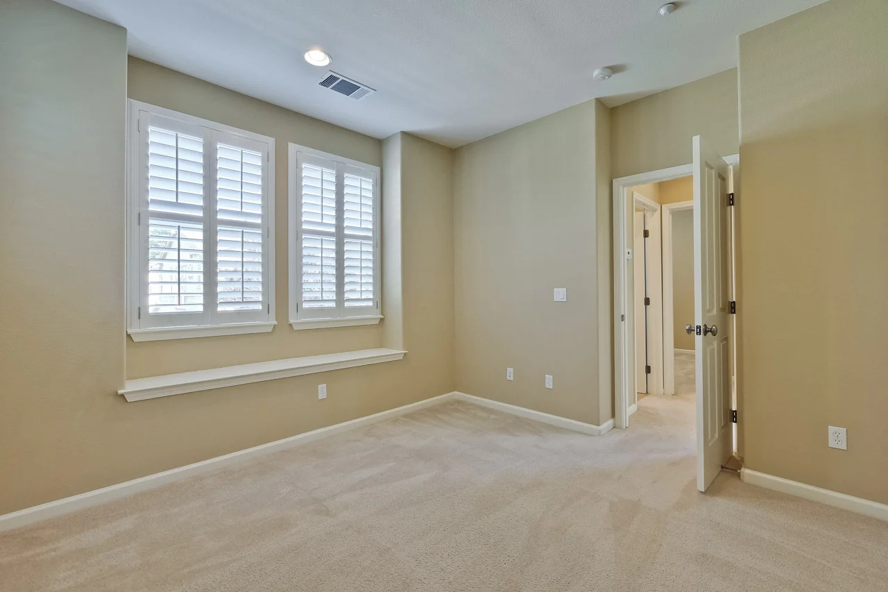 Bedroom 7_mls.jpg