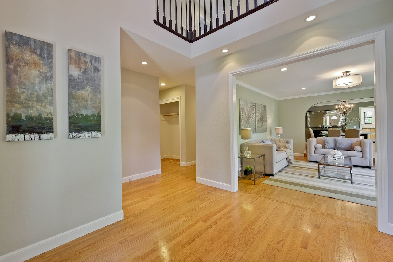 Entrance 3_mls.jpg