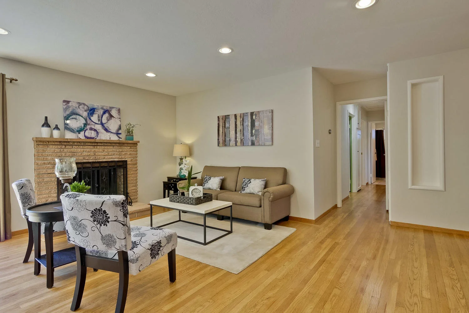 1435 Miramonte Avenue Mountain-large-007-39-Living Room-1500x1000-72dpi.jpg