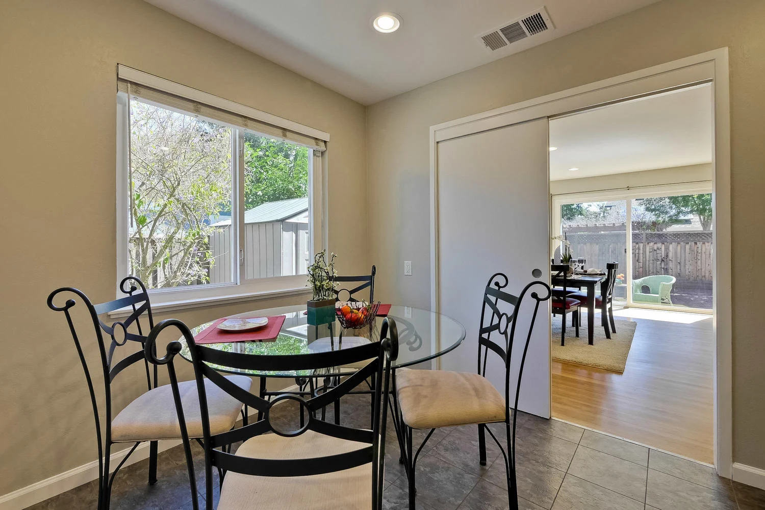 1435 Miramonte Avenue Mountain-large-016-23-Kitchen-1500x1000-72dpi.jpg
