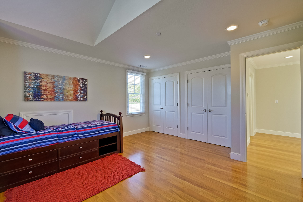 Bedroom 4_mls.jpg