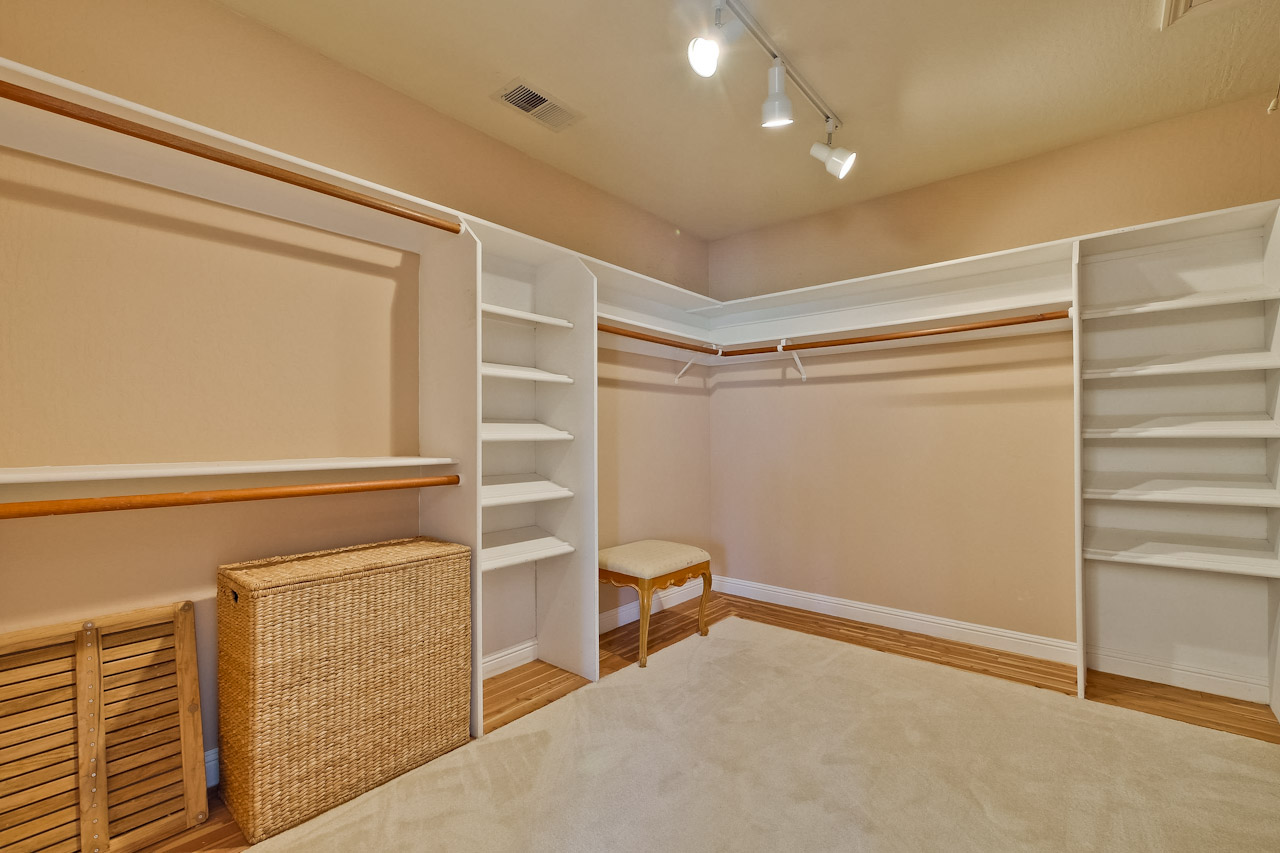 Master Bedroom Closet 1_mls.jpg