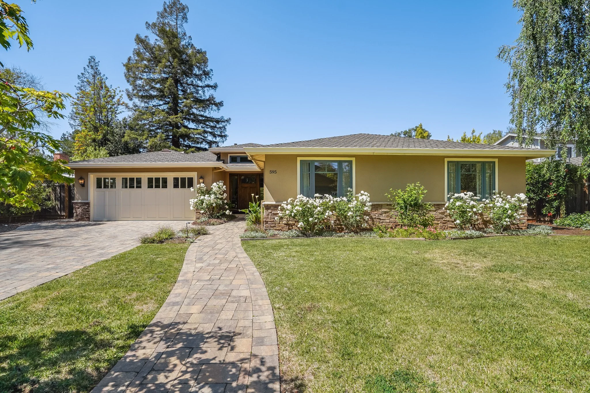 595 Camellia Way, Los Altos