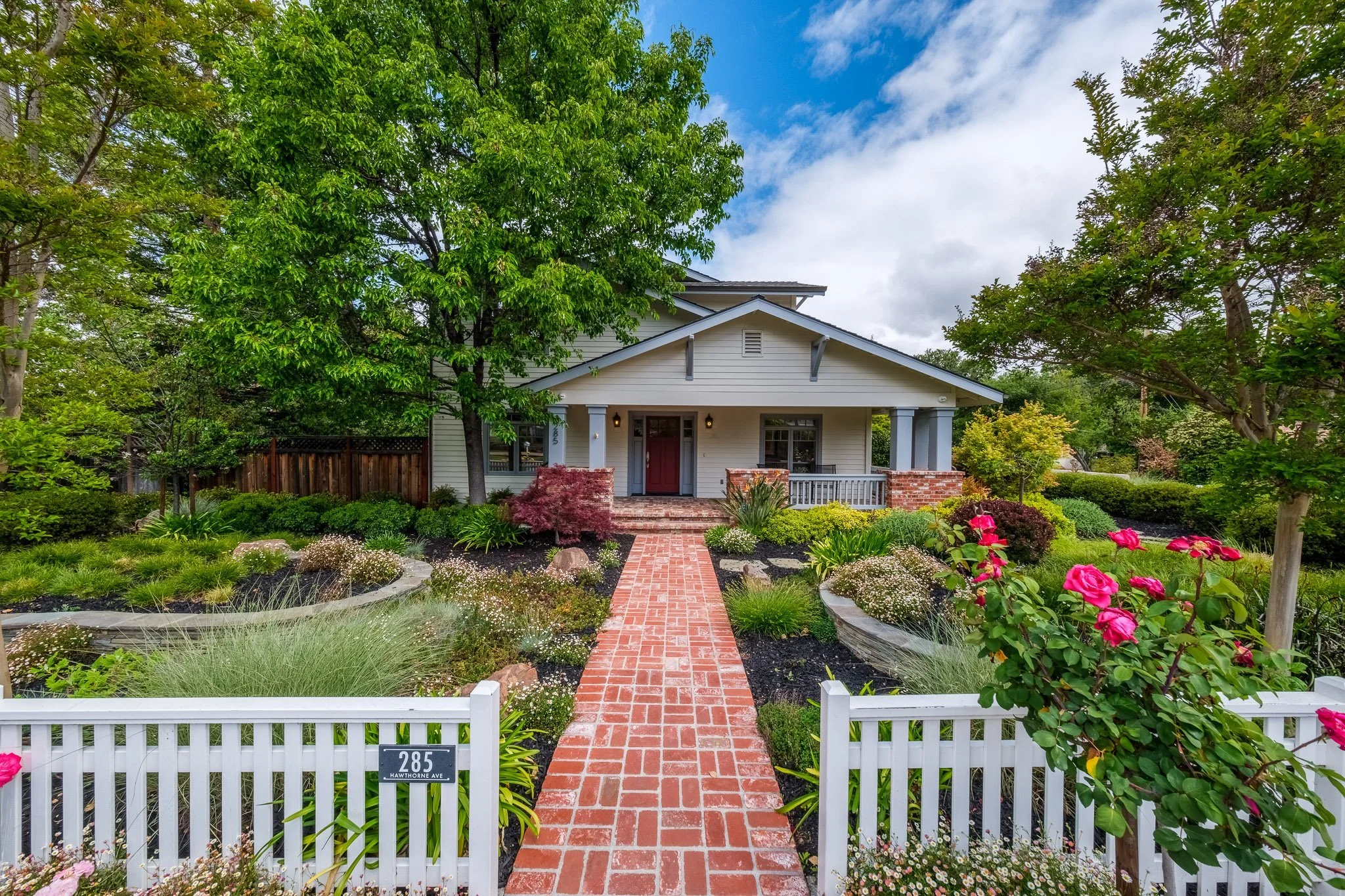 285 Hawthorne Ave, Los Altos