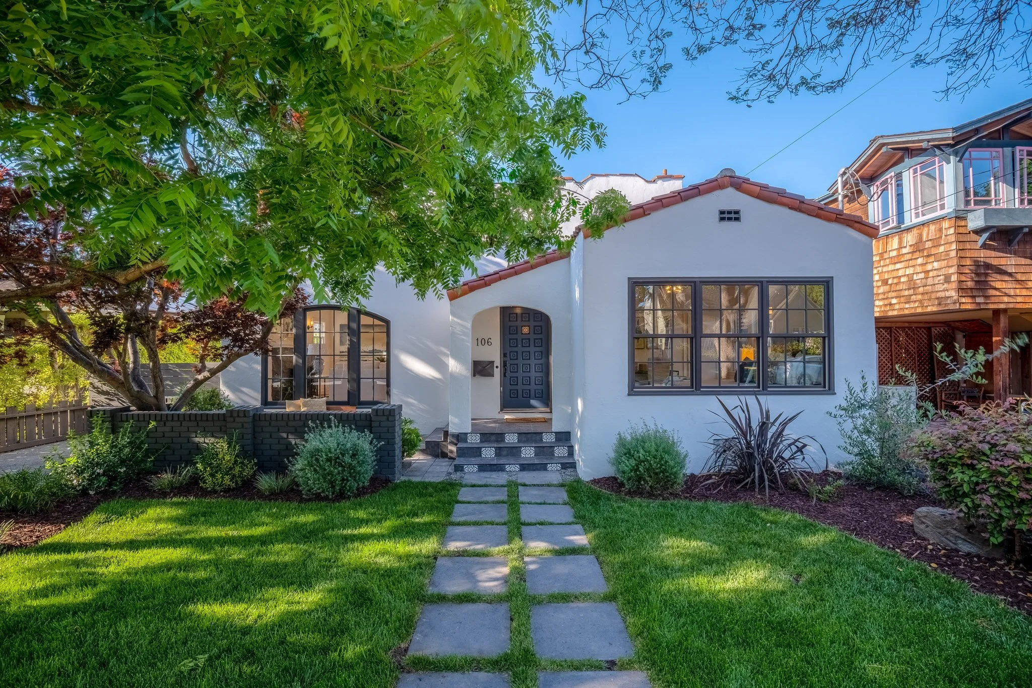 106 Clover Lane, Menlo Park