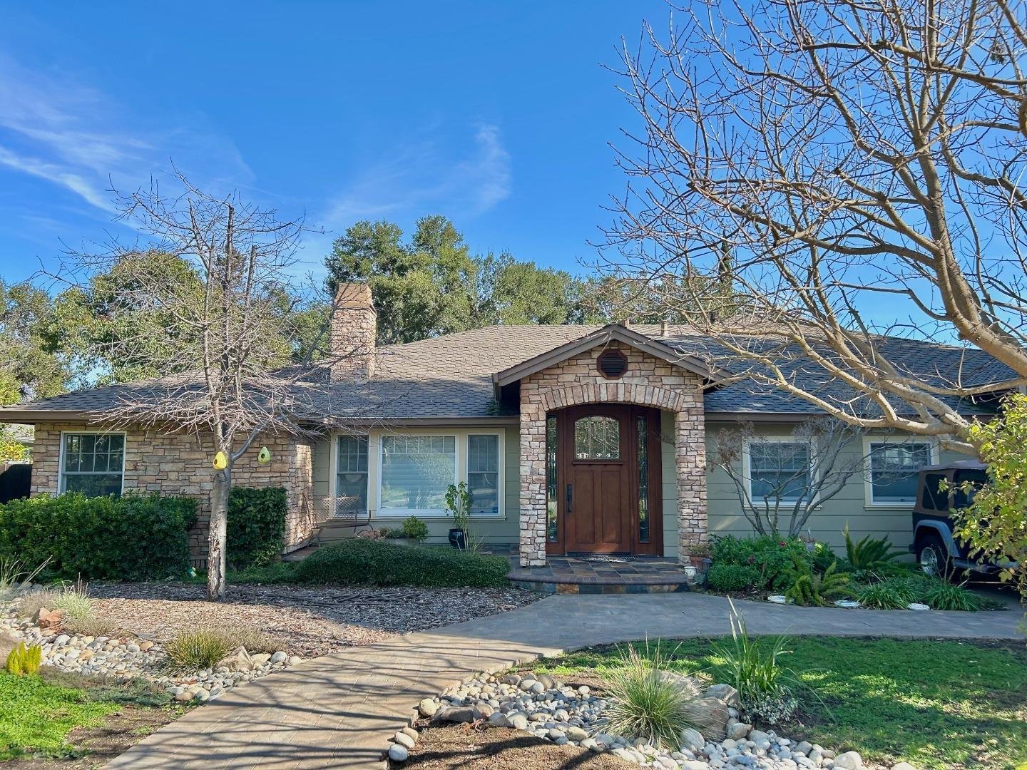 1315 Holly Ave, Los Altos