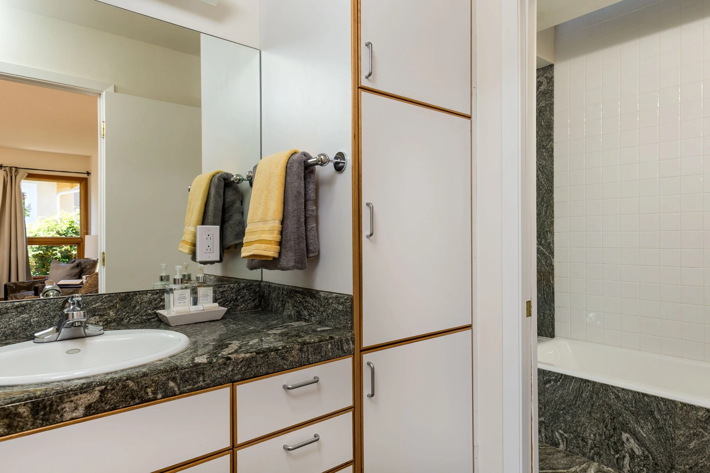 941 Loma Verde-6-TFWeb.jpg