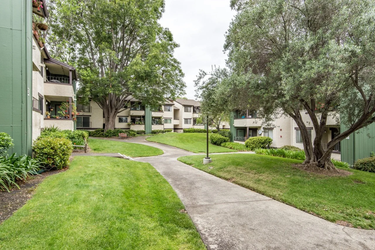 Web - 777 San Antonio Circle 31 Mountain View-0116.jpg