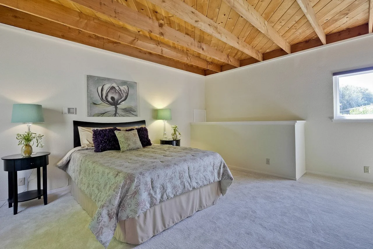 Master Bedroom      1_mls.jpg