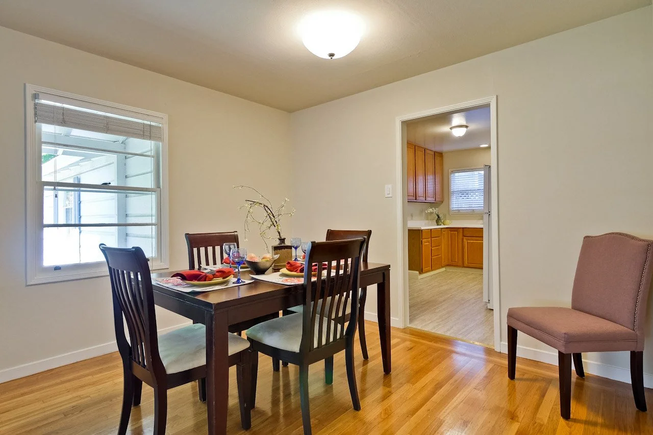 Dining Room      4_mls.jpg