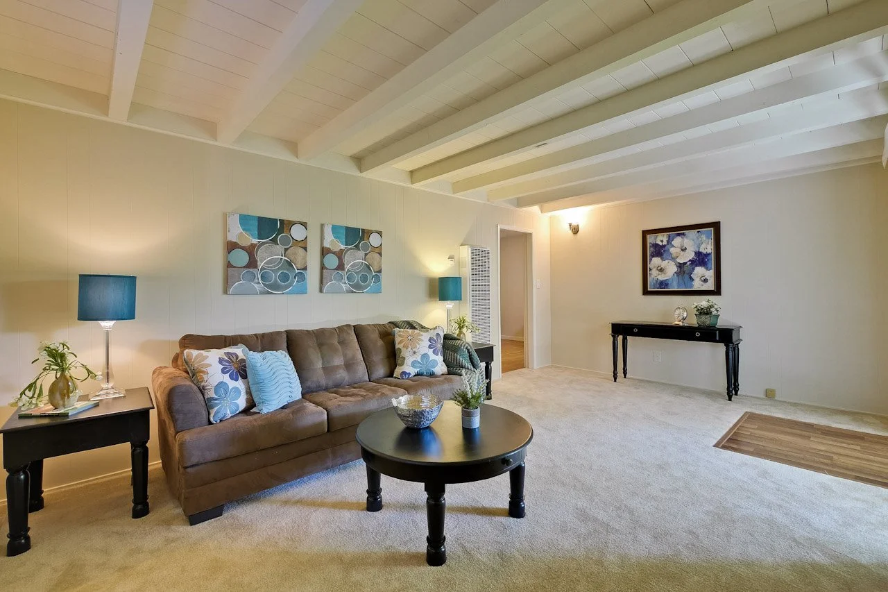 Family Room      3_mls.jpg