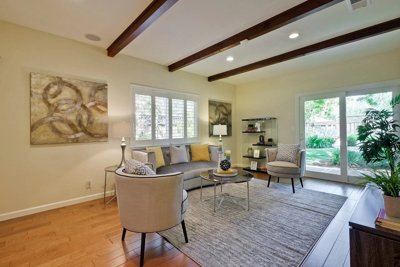 Family Room      1_mls.jpg