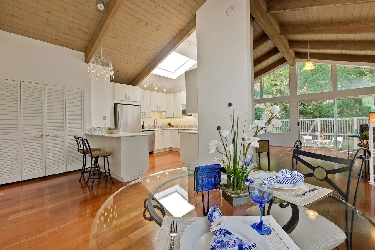 Kitchen      10_mls.jpg