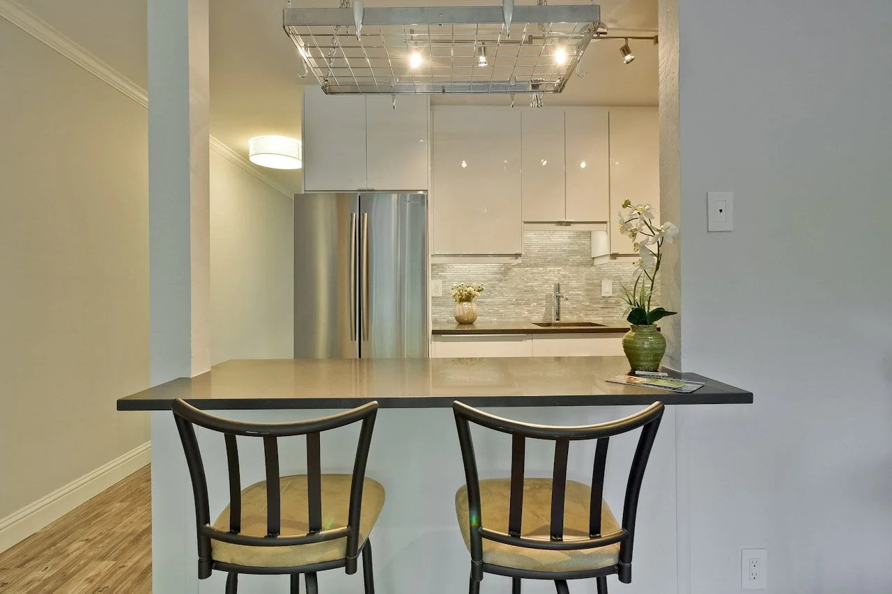 Kitchen      7_mls.jpg