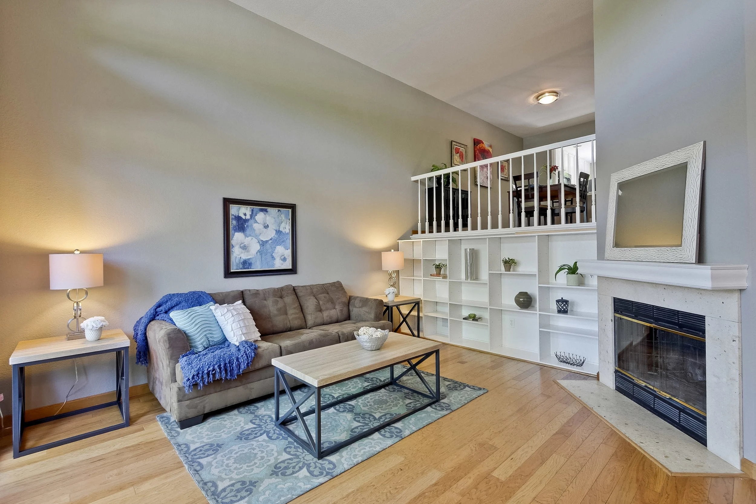 Living Room      2.jpg