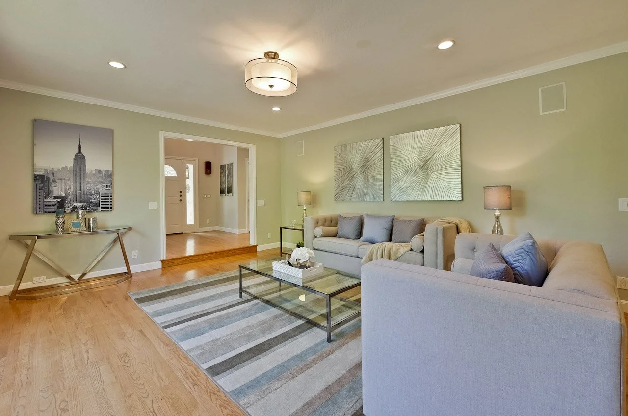 Living Room      3_mls.jpg