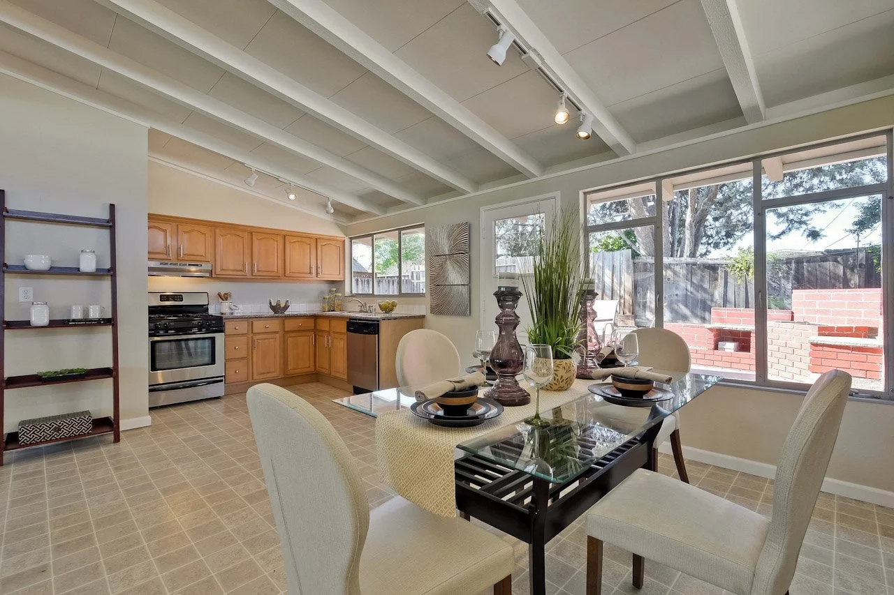 Dining Room      4_mls.jpg