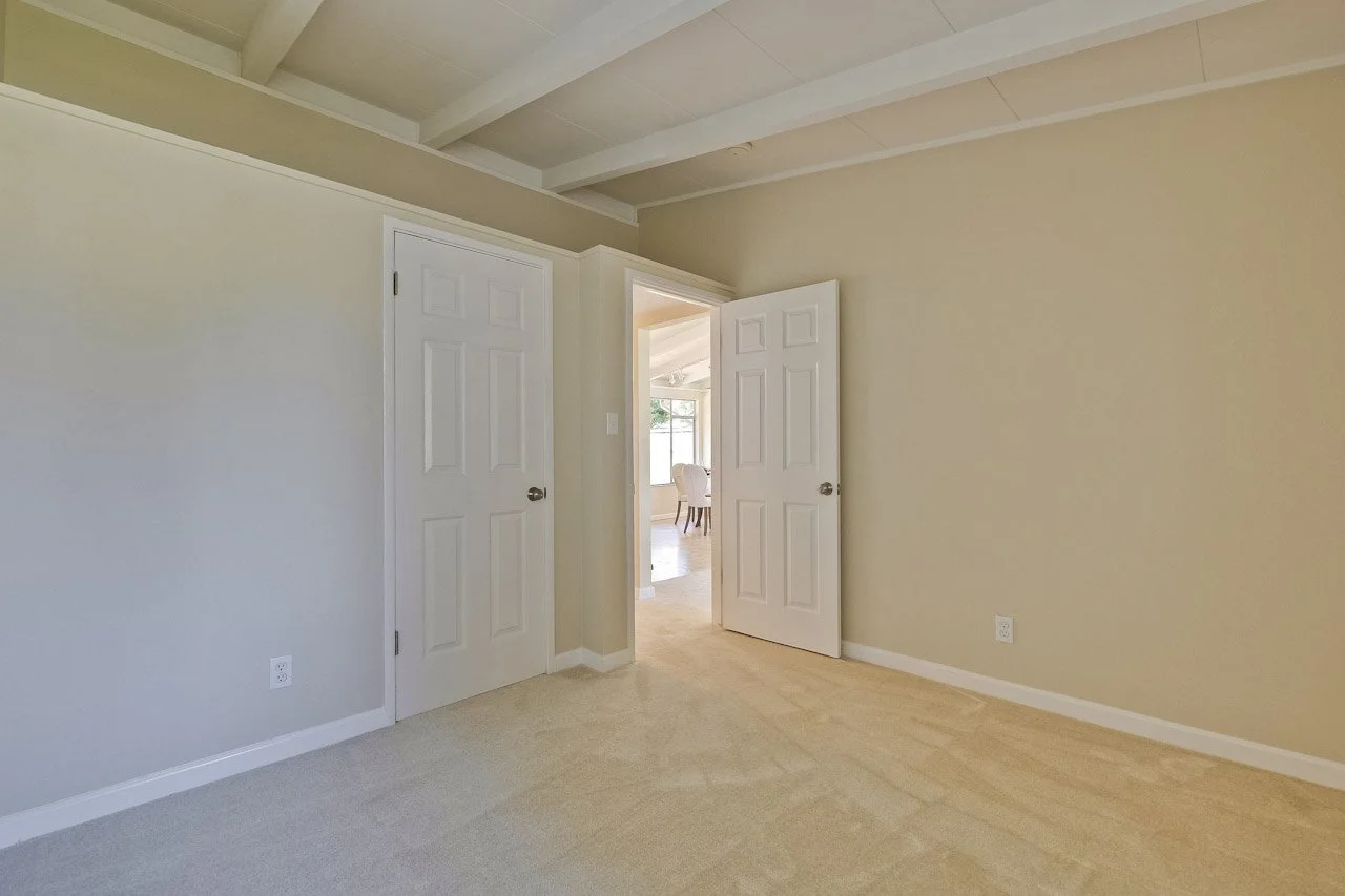 Bedroom      6_mls.jpg