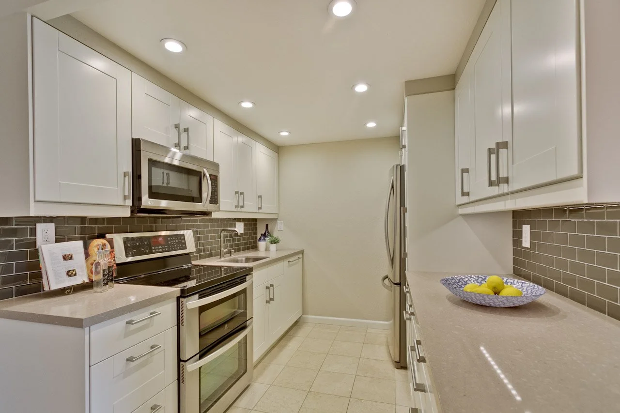 Kitchen     1_mls.jpg