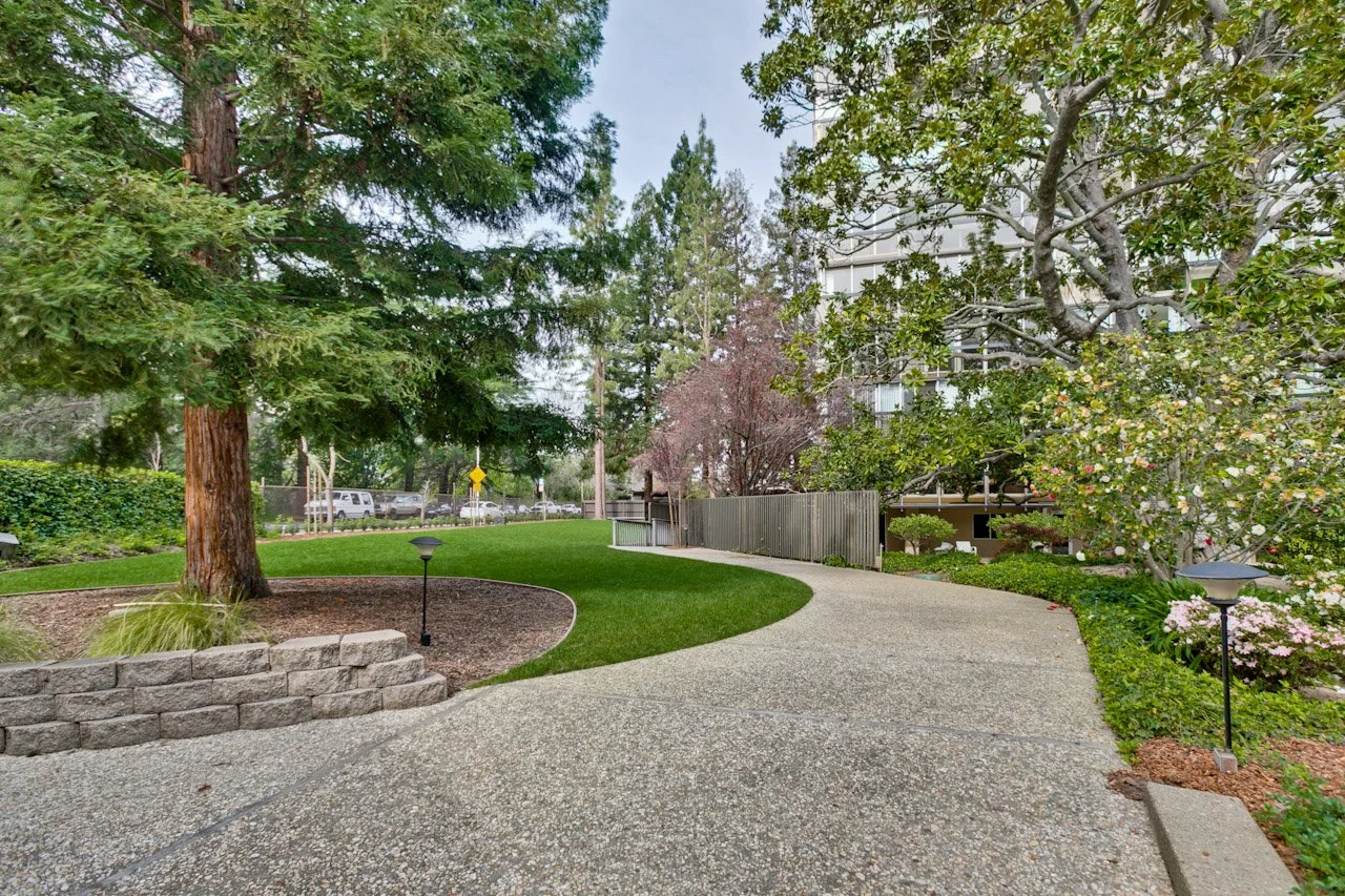 Community     15_mls.jpg