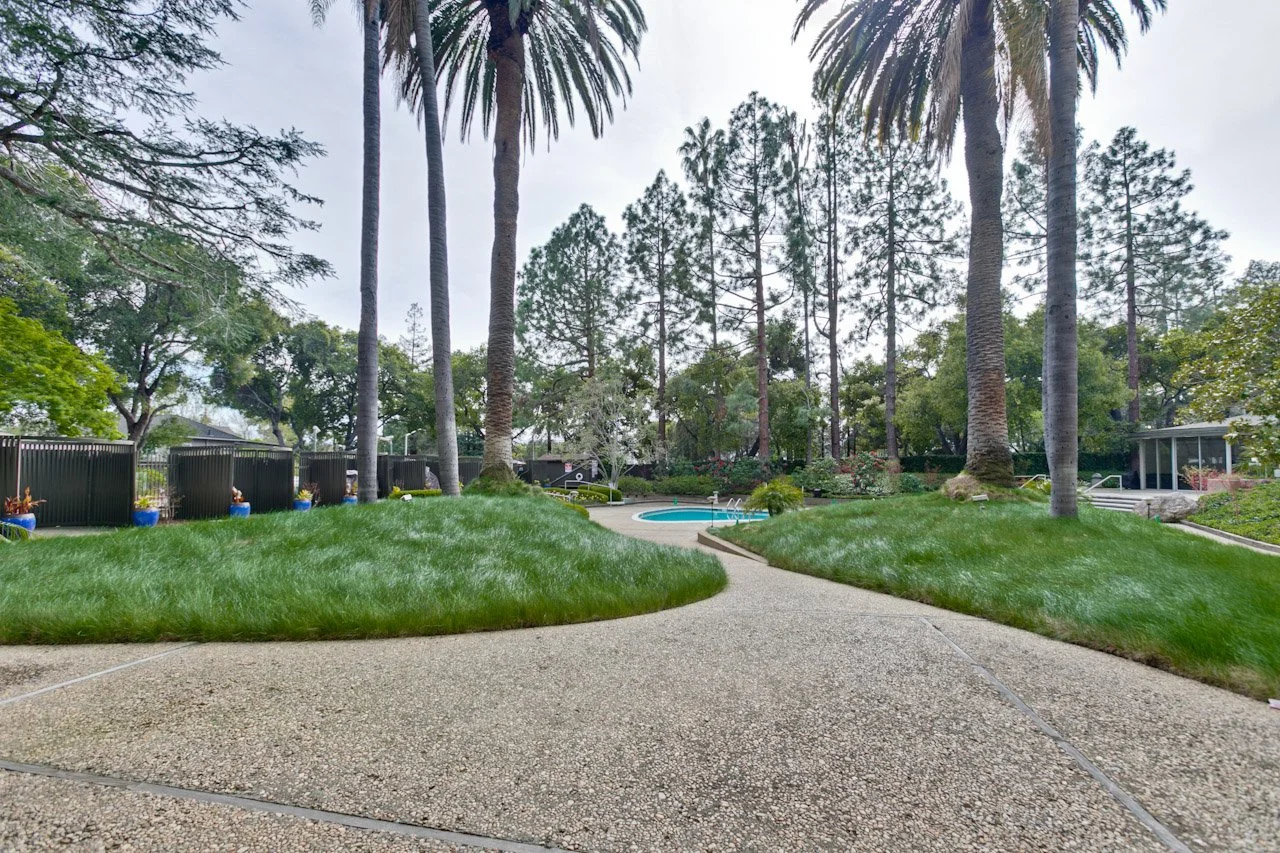 Community     4_mls.jpg