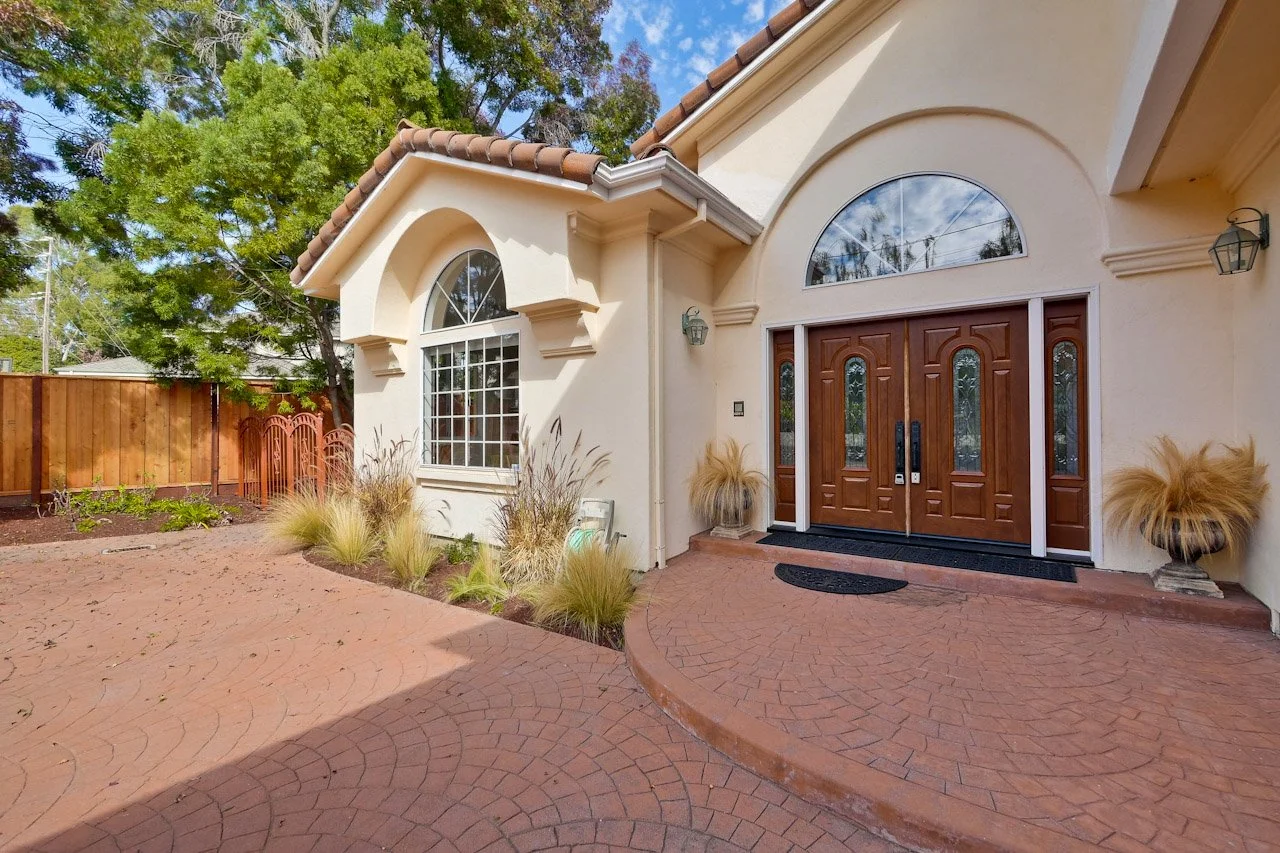 Front      7_mls.jpg