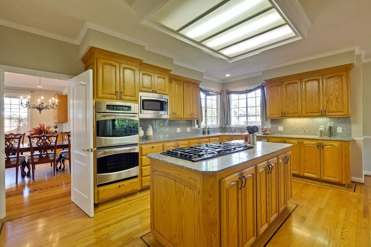 Kitchen      1_mls.jpg