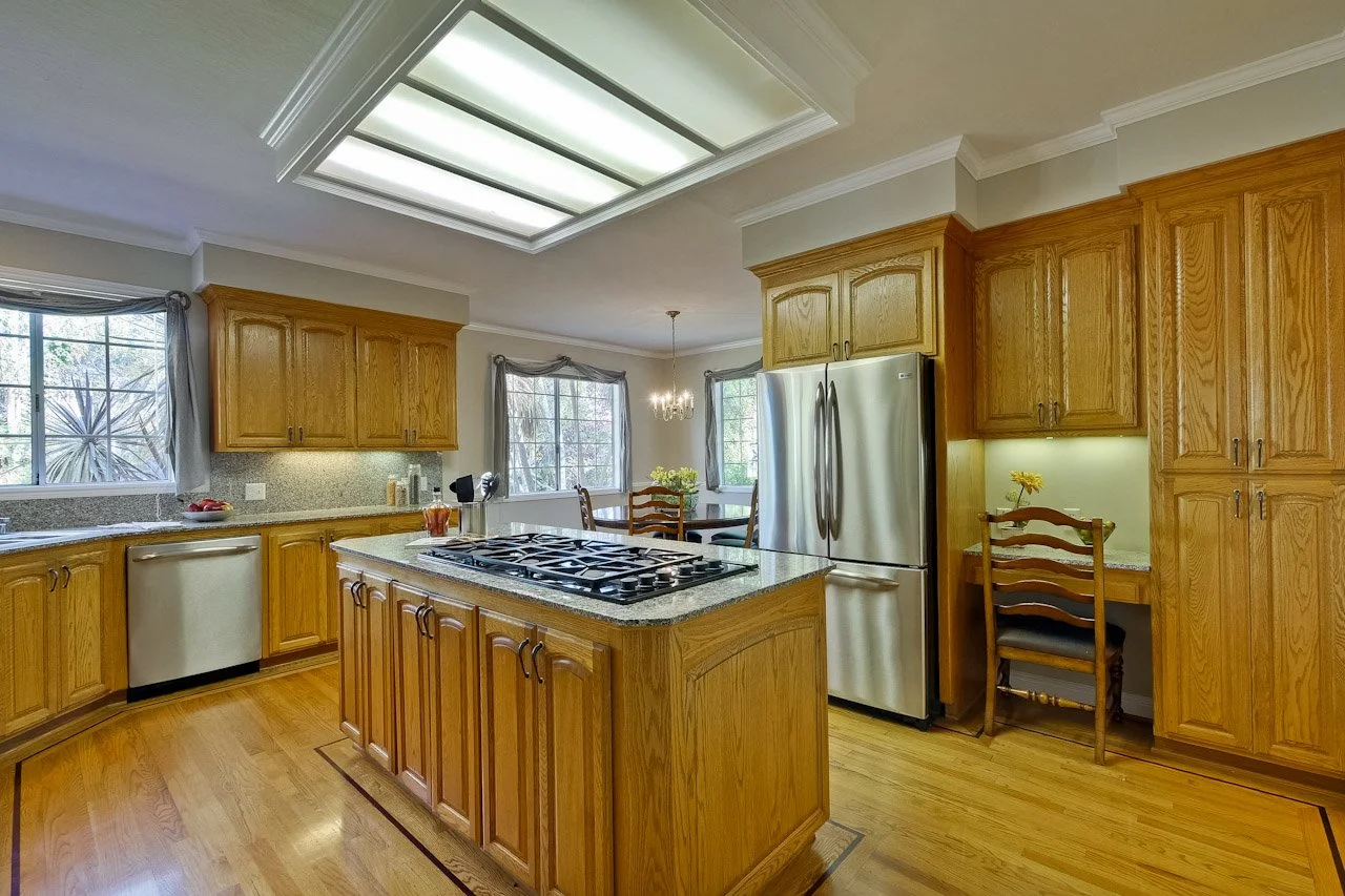 Kitchen      2_mls.jpg