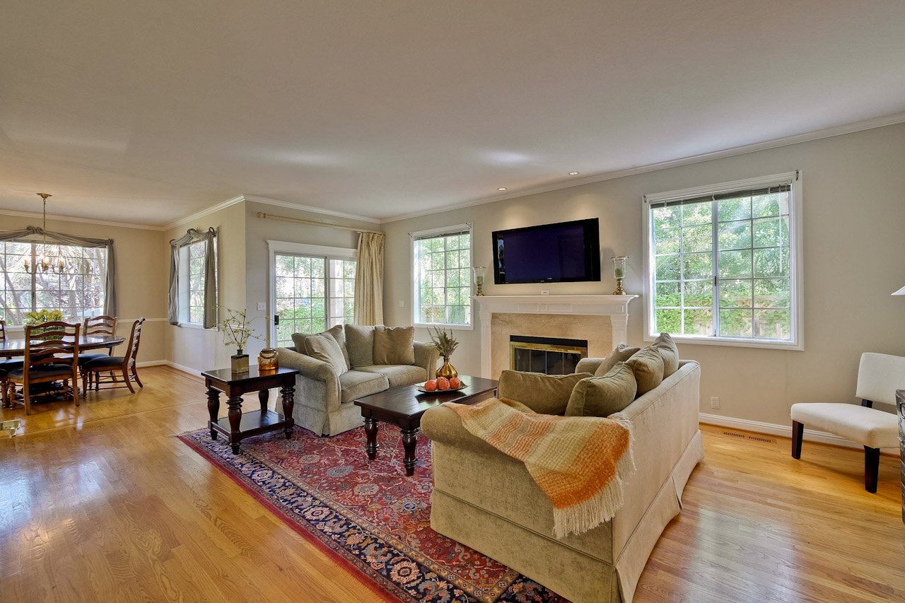 Family Room      4_mls.jpg