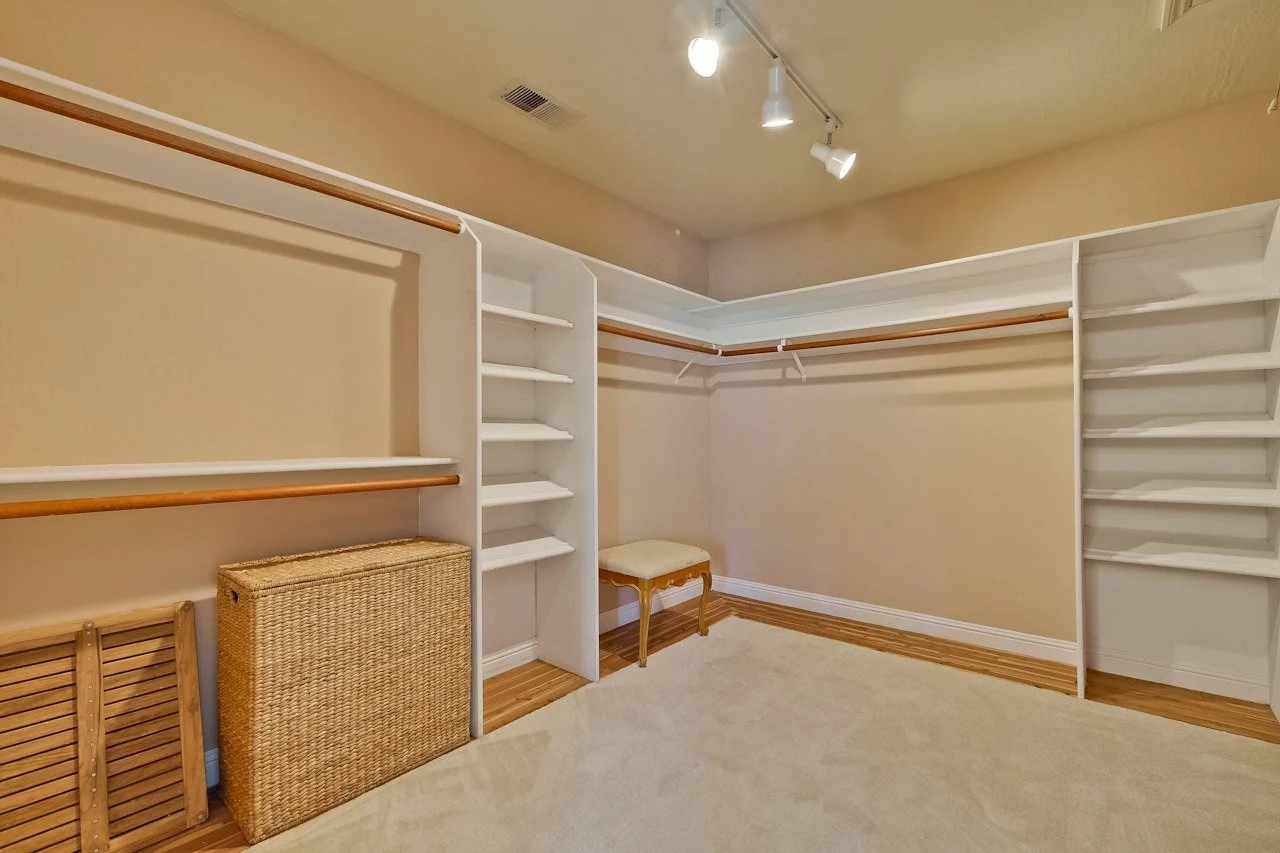 Master Bedroom Closet      1_mls.jpg