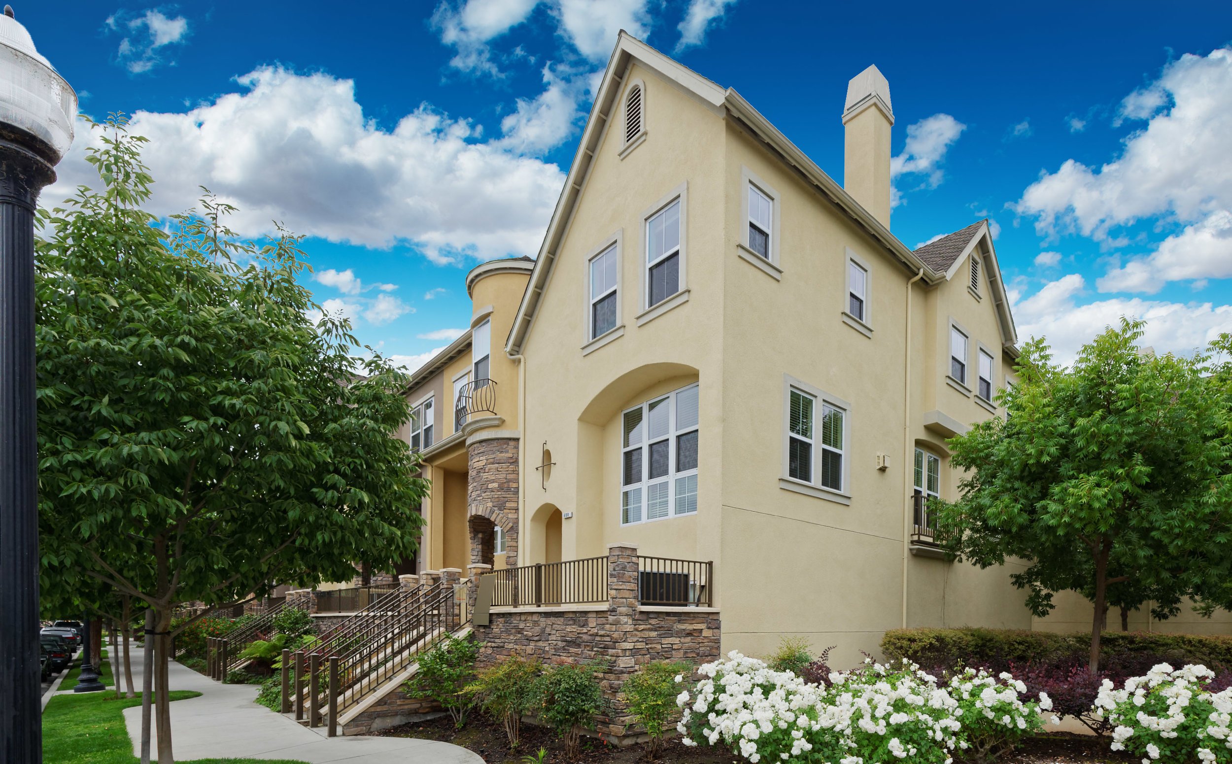 400 Toyama Dr, Sunnyvale