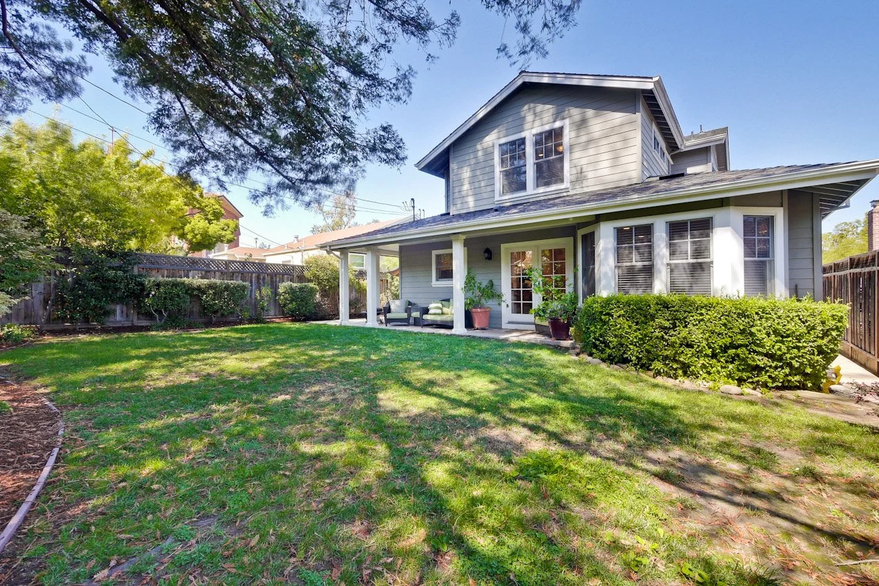 Backyard      7_mls.jpg