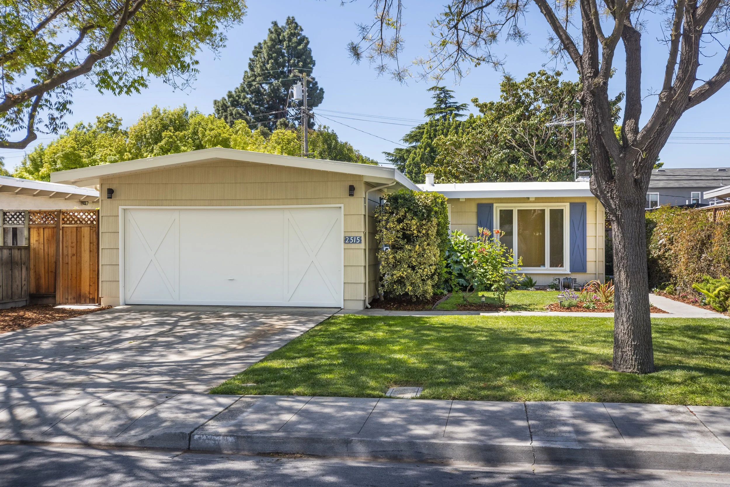 2515 Mardell Way, Mountain View