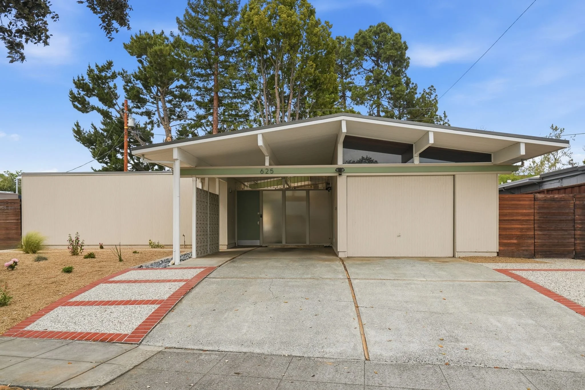 625 W Remington Dr — sold by Alex Wang