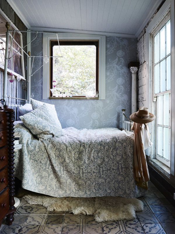 vintage french bedroom inspiration | image via: bekuh b.