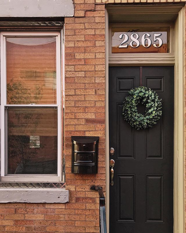 Front door rehab complete! Swipe to see the before &amp; in-progress shots. Next up...those windowsills. #chathamsthouse #portrichmond